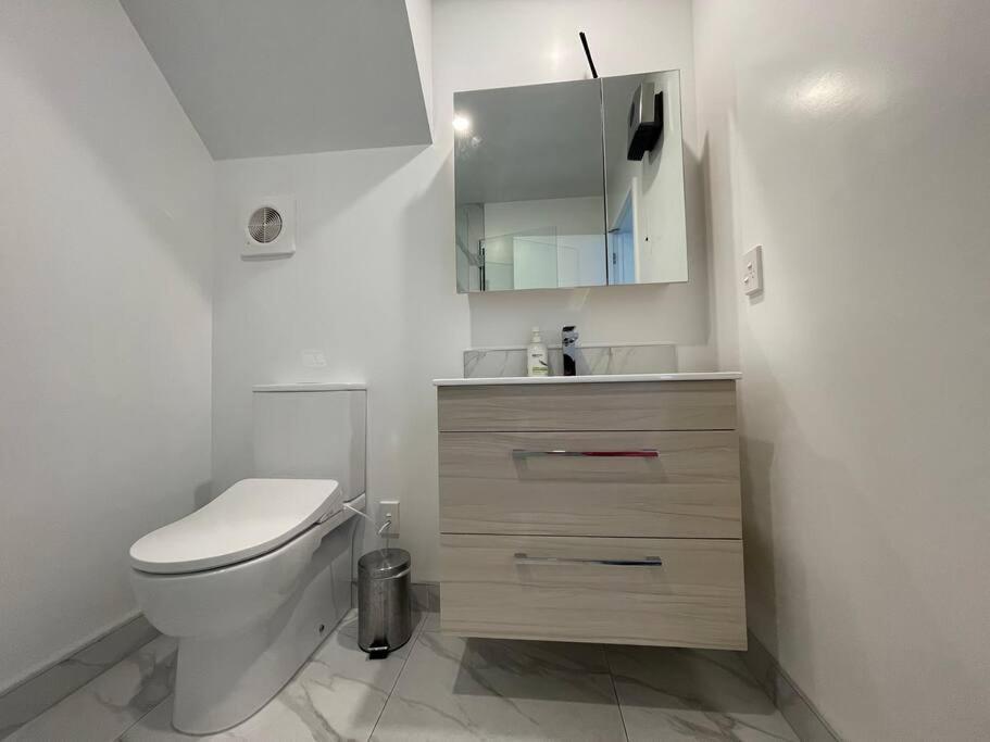 Parkside Retreat - 3 Beds -Sleeps 6 Near Westfield Villa Christchurch Exteriör bild