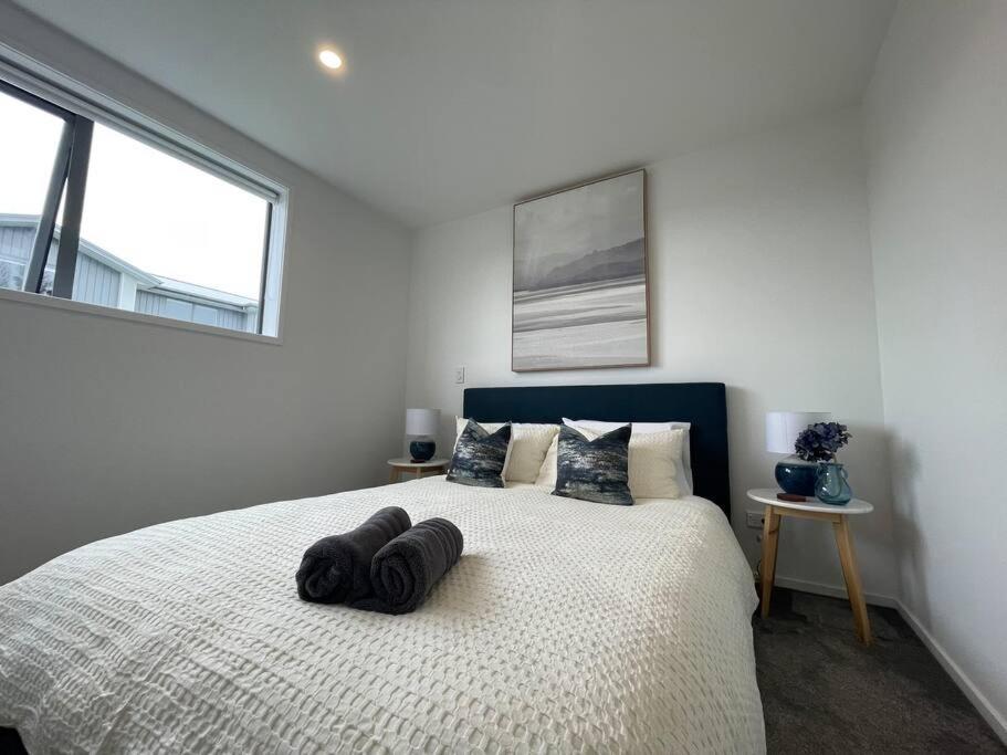 Parkside Retreat - 3 Beds -Sleeps 6 Near Westfield Villa Christchurch Exteriör bild
