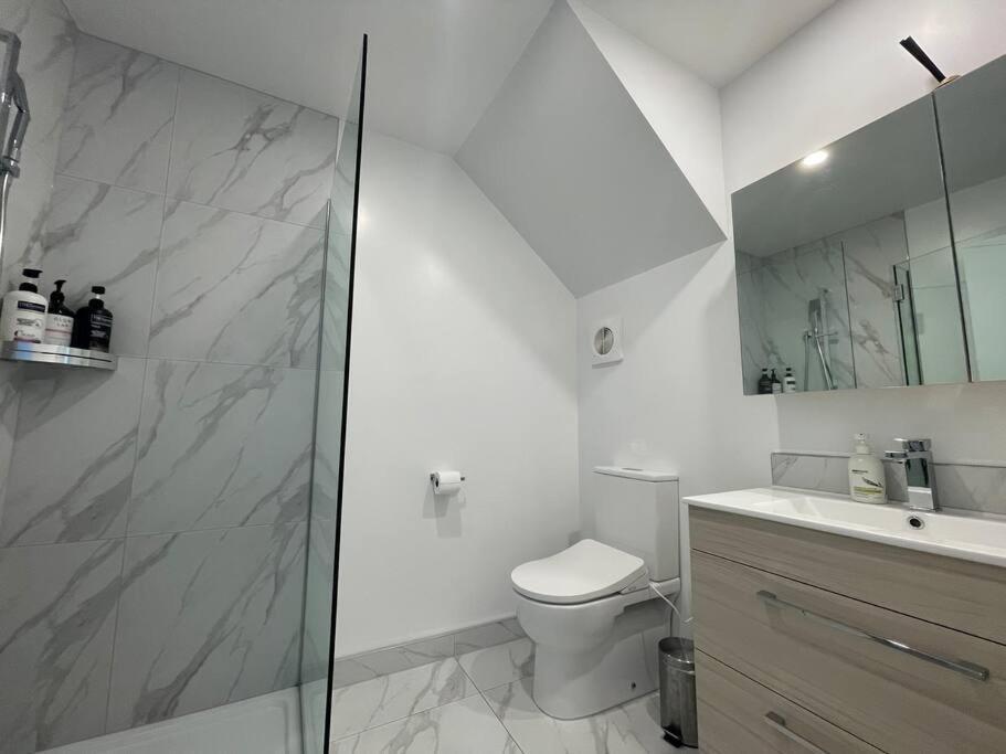 Parkside Retreat - 3 Beds -Sleeps 6 Near Westfield Villa Christchurch Exteriör bild