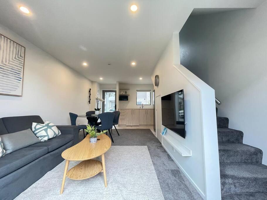 Parkside Retreat - 3 Beds -Sleeps 6 Near Westfield Villa Christchurch Exteriör bild